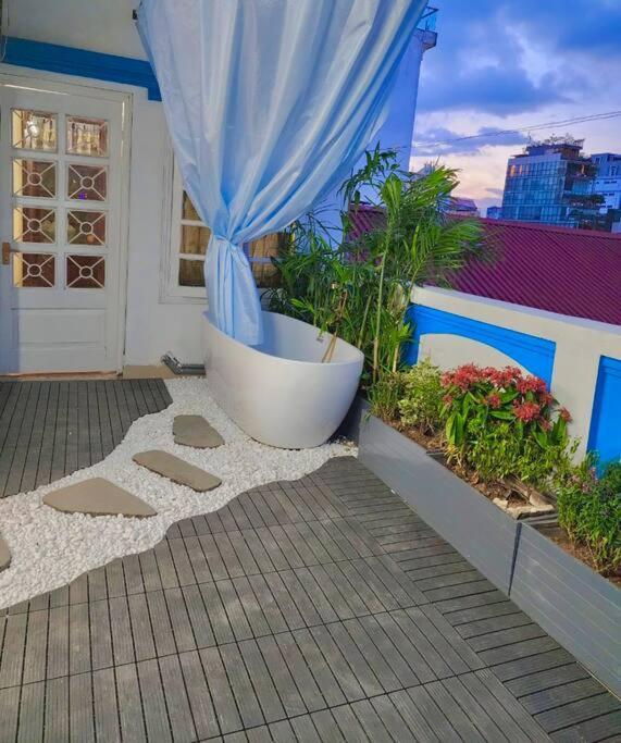 Lushstay Rooftop - Hanoi Train Station Екстер'єр фото